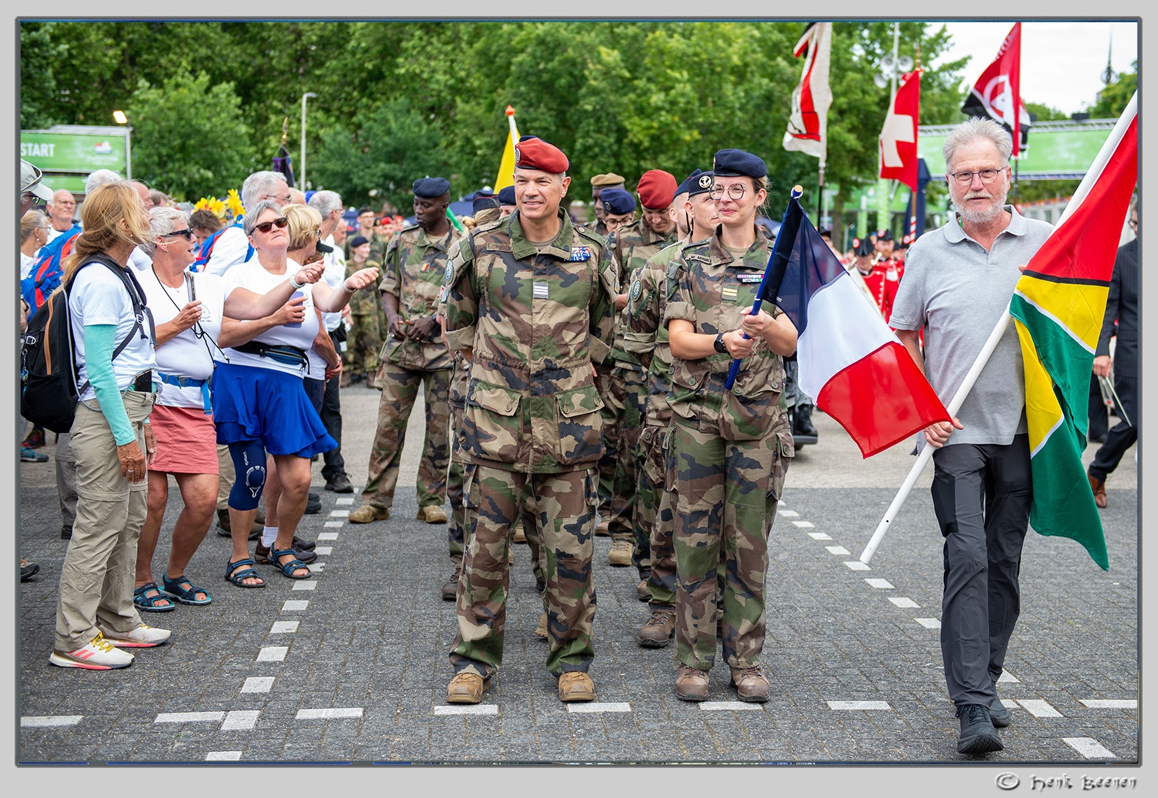Nijmeegse_4Daagse_2023_Vlaggenparade_06