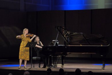 Benefietconcert  Ukraine  Merel Vercammen & Dina Ivanova