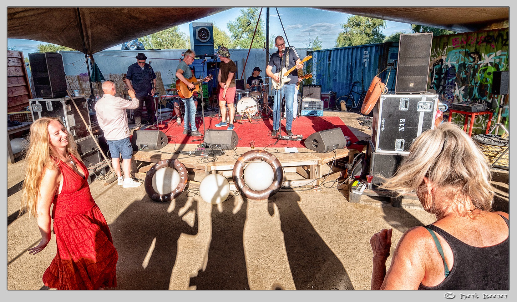 De Kaaij Nijmegen met The Stomp Brothers en LAKE SUPERIOR.