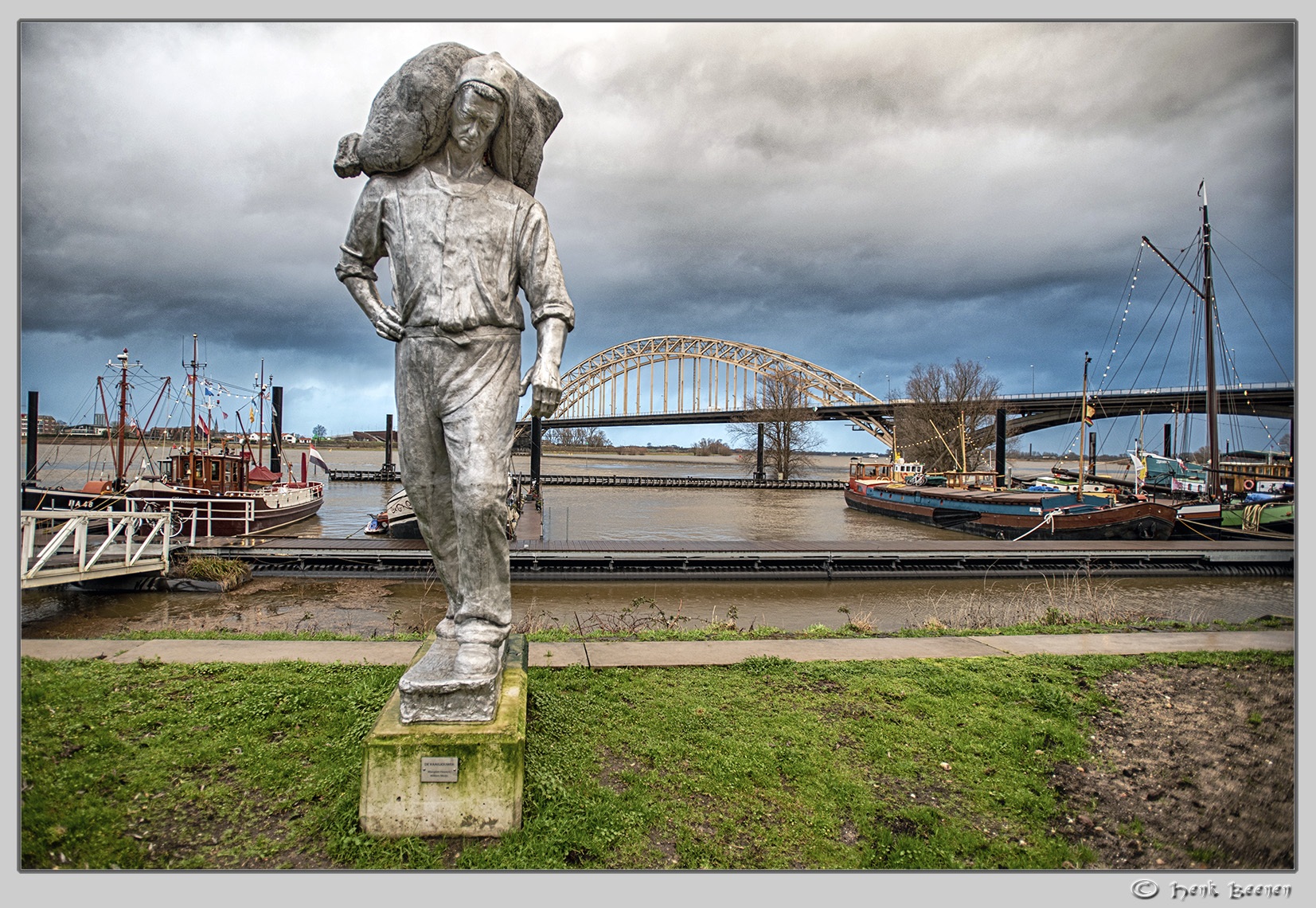 De Ooijpoort bij Nijmegen