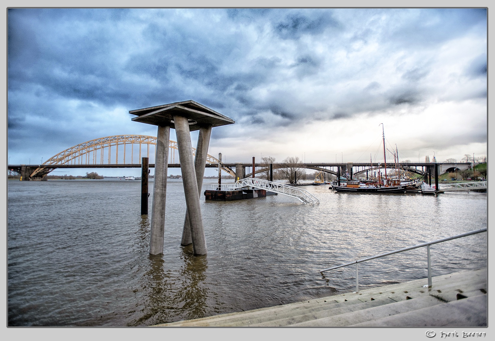 De Ooijpoort bij Nijmegen