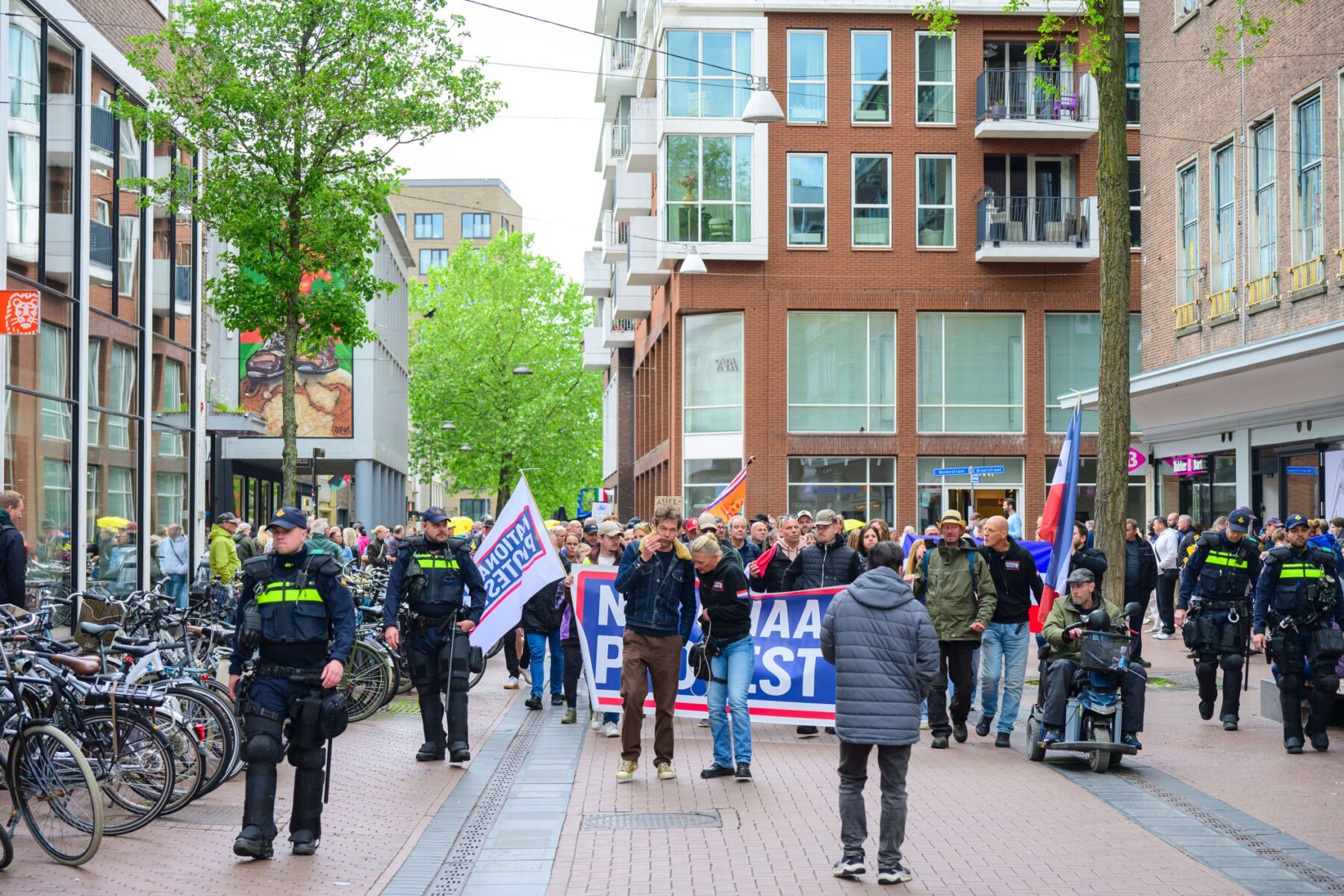 Honderden tegendemonstranten bij nationaal protest in Nijmegen