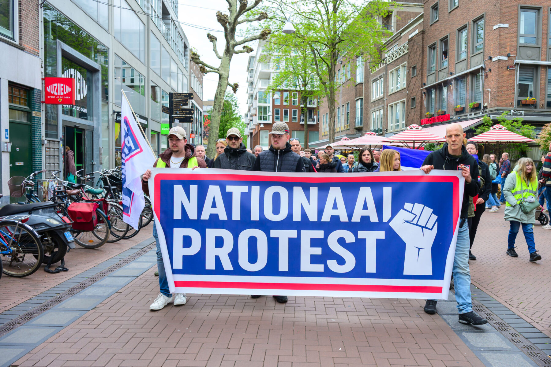 Honderden tegendemonstranten bij nationaal protest in Nijmegen
