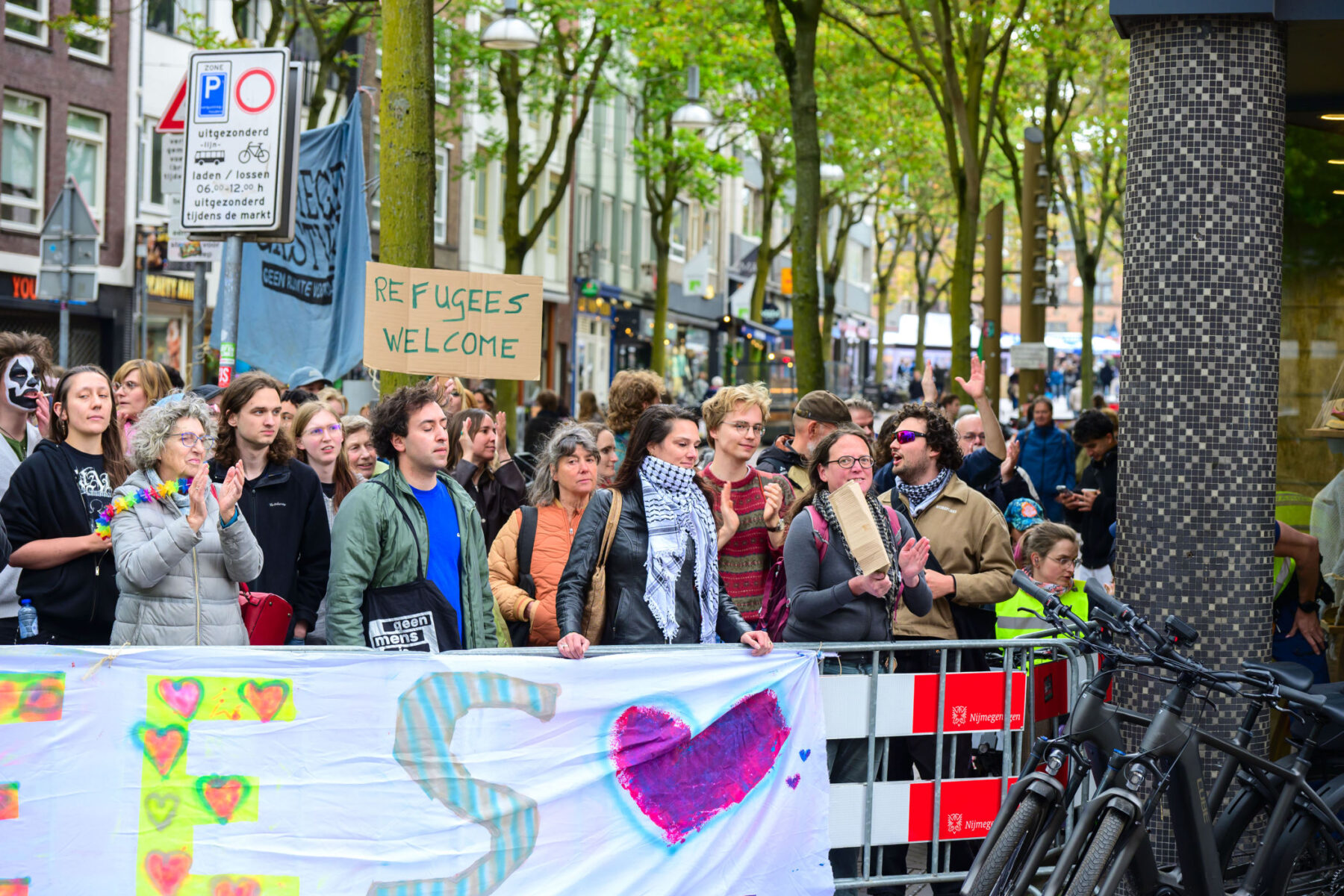 Honderden tegendemonstranten bij nationaal protest in Nijmegen