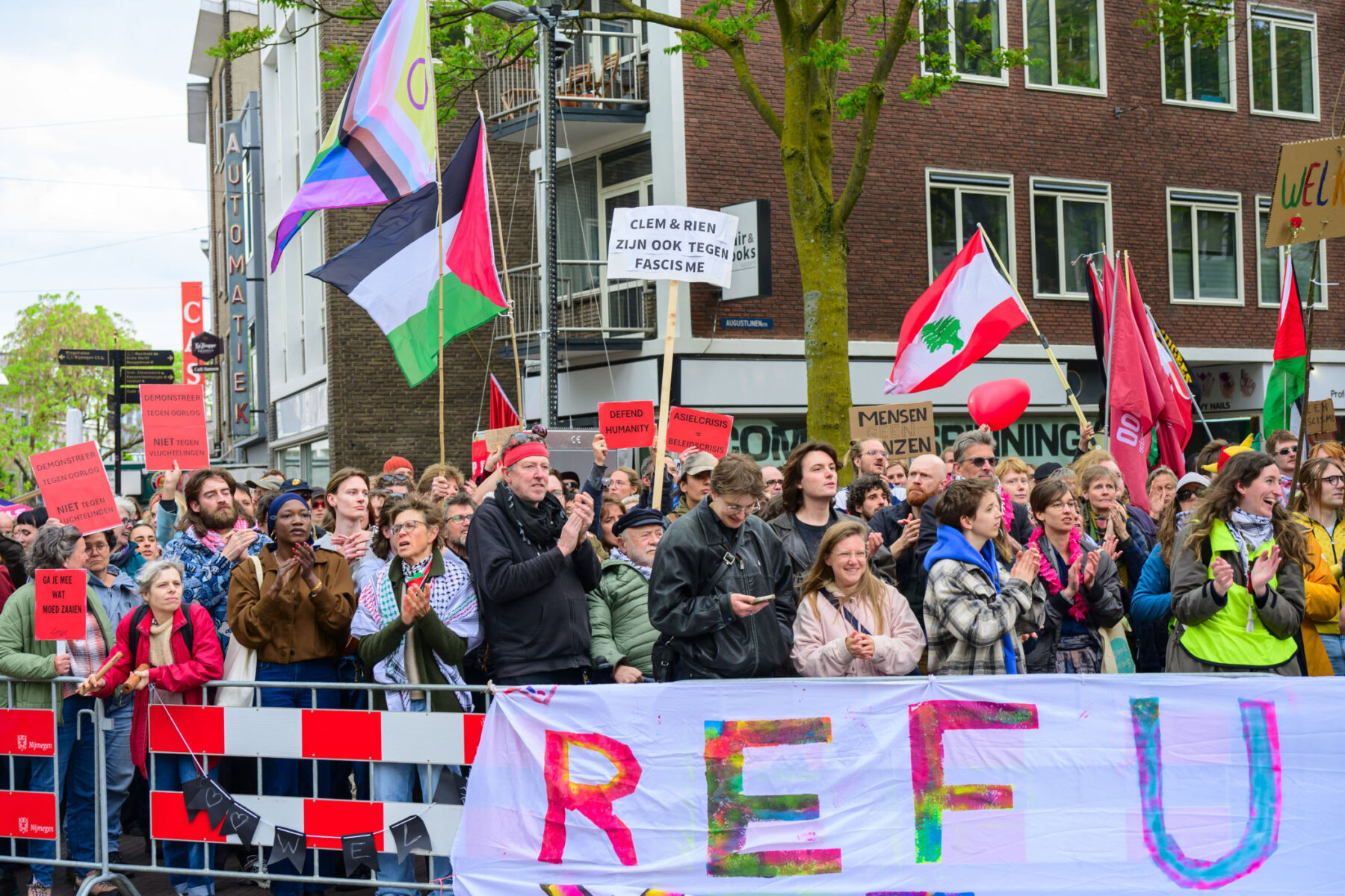 Honderden tegendemonstranten bij nationaal protest in Nijmegen