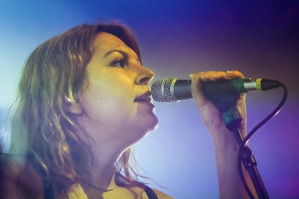 Altın Gün in Doornroosje Nijmegen