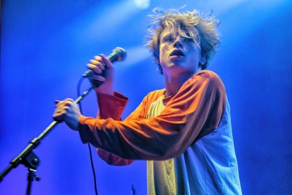 𝐌𝐞𝐥𝐭𝐡𝐞𝐚𝐝𝐬