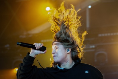 Down the Rabbit Hole _ Zondag 3 juli 2022 | Girl in red