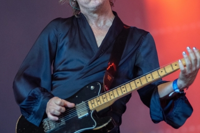 Down the Rabbit Hole _ Zondag 3 juli 2022 | St Vincent