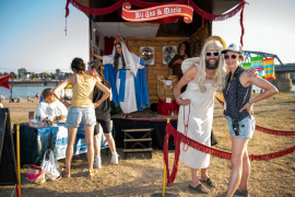 Festival op 't eiland - maandag | Pikz Palace