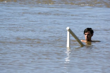 Hoog water in de zomer bij Nijmegen