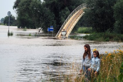 Hoog water in de zomer bij Nijmegen