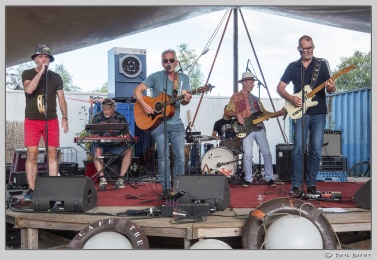 De Kaaij Nijmegen met The Stomp Brothers en LAKE SUPERIOR.