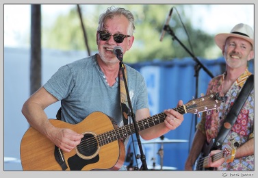De Kaaij Nijmegen met The Stomp Brothers en LAKE SUPERIOR.