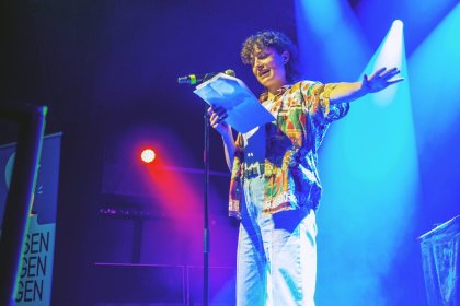 Mensen Zeggen Dingen in Doornroosje Nijmegen 2023 - Tine Tabak