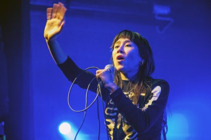 Mensen Zeggen Dingen in Doornroosje Nijmegen 2023 - Vieze Meisje