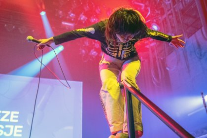 Mensen Zeggen Dingen in Doornroosje Nijmegen 2023 - Vieze Meisje