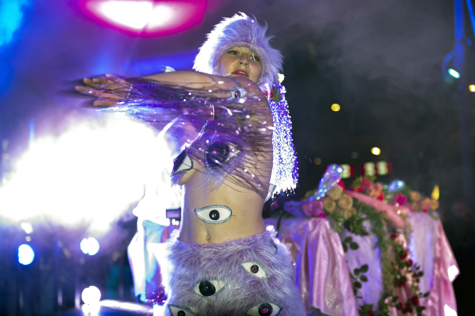 Joost van Bellen met Naaistreek op de Waalkade