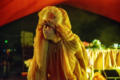 Joost van Bellen met Naaistreek op de Waalkade