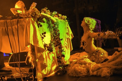 Joost van Bellen met Naaistreek op de Waalkade