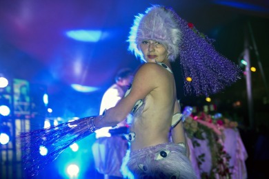 Joost van Bellen met Naaistreek op de Waalkade