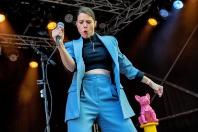 Oranjepop Nijmegen 2022 . Minka