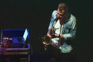 Alessandro Fongaro The Pack Project in de Lindenberg tijdens Festival Jazz International Nijmegen 2022